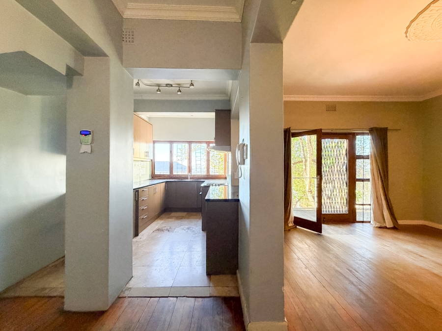 3 Bedroom Property for Sale in Vredehoek Western Cape